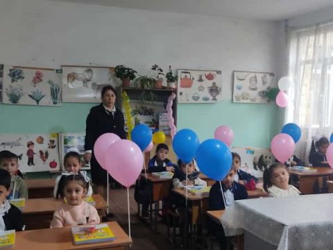 Sarıbulaqda ilk addımlar: Xatirə müəllimənin sinfi dərsə başladı Məktəbəqədər hazırlıq sinfi