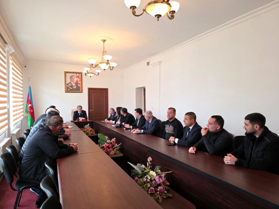 Media nümayəndələri ilə görüş Media nümayəndələri ilə görüş