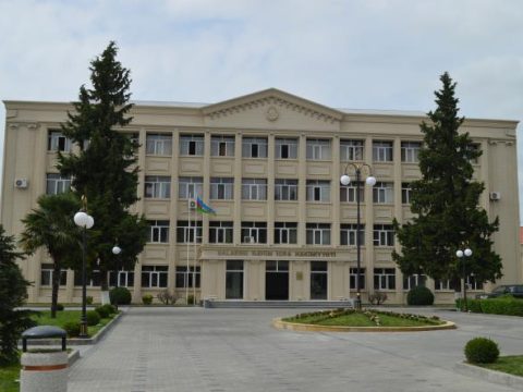 Balakən Rayon İcra Hakimiyyəti Aparatının Strukturu Balakən RİH binası