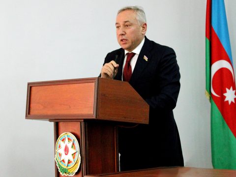 Prezidentdən məmurlara sərt mesaj: Etimadı doğrultmayanlar cəzalandırılacaq