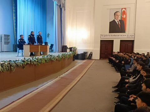 Balakəndə gənclərlə polis xidməti mövzusunda görüş Balakəndə gənclərlə polis xidməti mövzusunda görüş