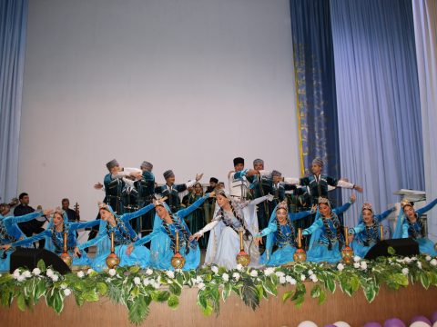 Balakəndə möhtəşəm konsert gecəsi Balakəndə möhtəşəm konsert gecəsi