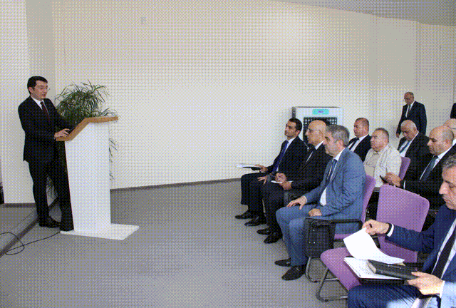 İqtisadiyyat nazirinin birinci müavini Balakəndə vətəndaşları qəbul edib
